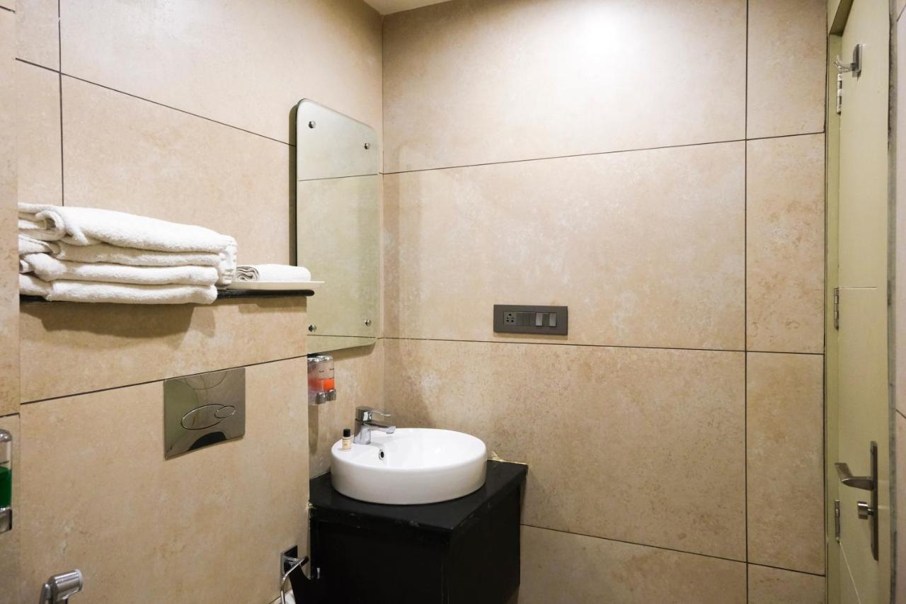 קוטה The Wallflower Hotel מראה חיצוני תמונה